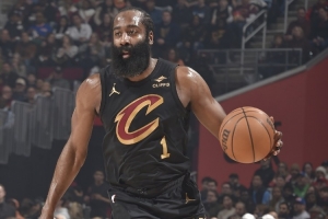 阿特金森：哈登不会大包大揽 他信任队友 在关键时刻会做正确决策 配图