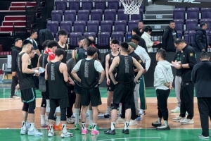 辽宁教学赛101-94击败北控！新外援哈维拿到15分 队友莫兰德大赞 配图