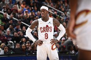 说到做到！施罗德上次输活塞后表态承担责任 本场15+5+5助队复仇 配图