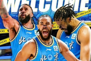 他来咯！媒体人：北京男篮新外援麦基将在今天中午抵达北京 配图