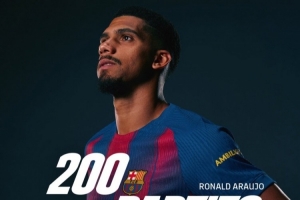 阿劳霍达成巴萨生涯200场里程碑，俱乐部官方社媒晒海报祝贺 配图