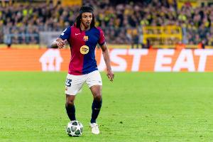 记者：孔德是腿筋受伤，目前看来不太可能在国际比赛日前康复 配图