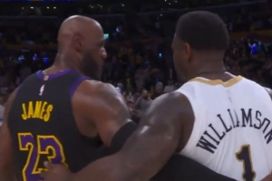 詹姆斯to锡安:去TMD 别听A·史密斯那些废话 配图