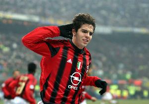 卡卡：坚信米兰仍有夺冠可能 钦佩魔笛在赢得一切后仍未失去动力 配图