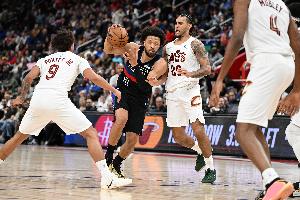 施罗德:泰森把坎宁安防得很好 他想拿到大合同就得这么打 配图