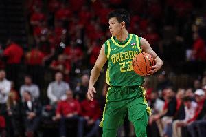 今天俄勒冈大学对阵伊利诺伊大学 中国球员林葳缺阵 配图