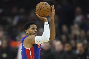 就打了一节好球！哈里斯12中6&罚球7中6得19分5板 第三节单节17分 配图