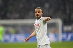 意天空：洛博特卡肌肉不适缺席对阵都灵比赛，德布劳内有望复出 配图