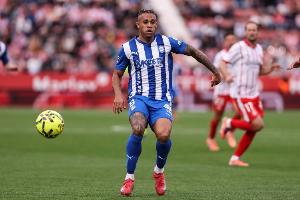 马卡：阿拉维斯任命新主帅，马里亚诺有望重获机会 配图