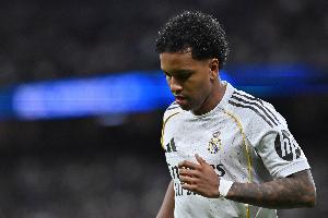 世体：皇马内部质疑医疗团队的工作和平图斯的体能训练方法 配图