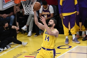 轻伤不下火线！克莱伯可以出战鹈鹕 湖人恢复全员健康！ 配图