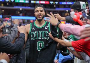 米勒：可以确定塔图姆会在本赛季复出 他的恢复进度远超预期 配图