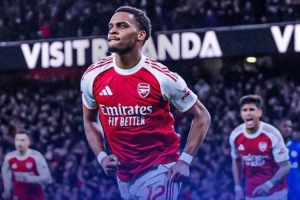 廷伯本赛季英超3球5助造8球，在英超后卫球员中排名第一 配图