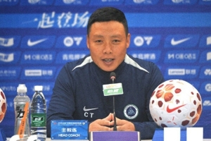 【赛前声音】主教练陈涛和球员周定洋介绍本场比赛的备战情况 配图
