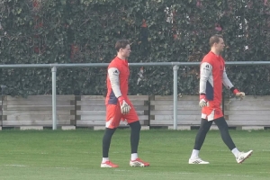 图片报：诺伊尔将在周六对阵门兴时复出，已经恢复健康 配图