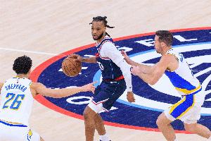 主场首秀！加兰替补24分钟 10中5&三分4中2拿12分4板8助 配图