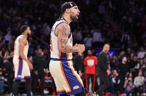 迈克·布朗：阿尔瓦拉多的速度和带来的能量是无可替代的 配图