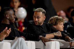 阿斯：美国财团拟3.5亿欧收购桑托斯 内马尔家族也想收购但没成功 配图