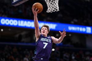 北伐！黄蜂背靠背第二战9胜4负 限制对手得分低于100分15胜2负 配图