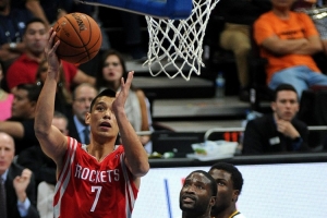 林书豪：篮球让人们团结在一起 我妈竟和哈登&贝弗利的妈成好朋友 配图