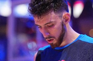 切特：在篮球圣地打出精彩表现很酷 更重要的是我们赢了 配图