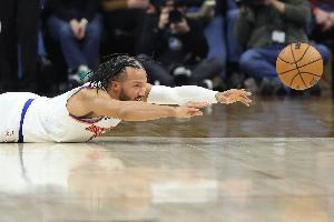 金身被破！尼克斯领先进入末节后首遭败仗 战绩为19胜1负 配图