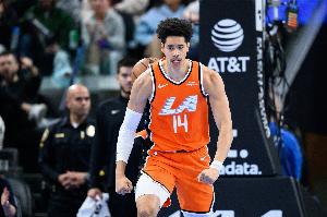 卢谈尼德豪泽伤情：没有具体时间表 不确定需要多长时间康复 配图