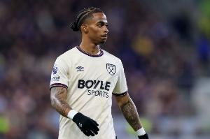 努诺:萨默维尔信心十足,给球队提供了很大的帮助 配图