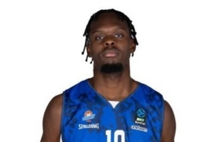 直播吧：福建男篮签下法国籍中锋约安·马昆杜 顶替威廉姆斯 配图