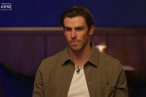 破C罗纪录!贝尔证实:加盟皇马转会费超1亿欧,当时曼联报价更高 配图