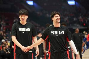 解说:阿夫迪亚不打开拓者进攻彻底崩盘 还不上杨瀚森? 配图