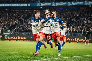 德天空：汉堡希望留下法比奥·维埃拉，后者与阿森纳合同明年到期 配图