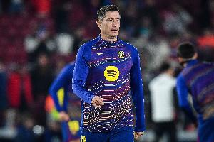 莱万谈巴萨未来：我没必要急于决定，未来完全取决于我自己 配图