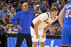 基德谈弗拉格回归：他攻防两端都出色 在最后时刻发挥了关键作用 配图