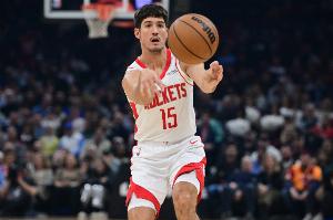 打勇士易爆发！谢泼德生涯两次30+均是对阵勇士 配图