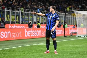 跟队记者：国米计划与奥古斯托和比塞克续约，两人已收到口头提案 配图