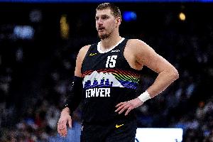 越来越近!约基奇生涯已187次砍下三双 距离历史三双王威少20次 配图