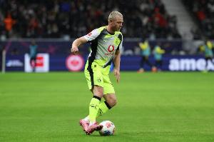 记者:曼联关注多特右后卫莱尔森,球员本赛季已送出14次助攻 配图