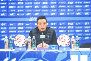 赛后新闻发布会上主教练陈涛表示：我觉得每个球员都已倾尽全力了 配图