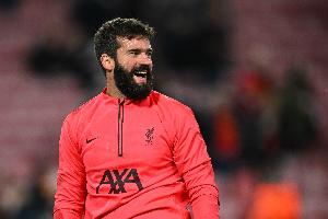 回声报：阿利松本赛季扑救成功率64.9%英超倒数，不想离开利物浦 配图