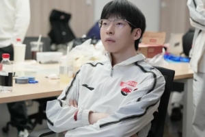 Hope：我们玩得比较着急，准备得没有WBG好，状态也不如对面 配图