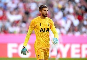 佩杜拉:国米门将引援首选维卡里奥次选卡普里莱,不考虑马丁内斯 配图