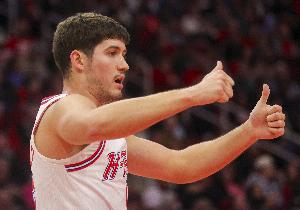 21岁255天！谢泼德替补零罚球砍下30分 历史上最年轻 配图