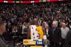 约基奇&东契奇等人拥抱致意 詹姆斯直接返回了更衣室！ 配图