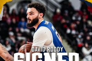 掘金官宣:球队与大卫·罗迪签下双向合同!同时裁掉了贝茨! 配图