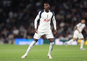 辗转多队!27岁穆阿尼英超21场1球,巅峰身价8000万欧跌剩2500万 配图