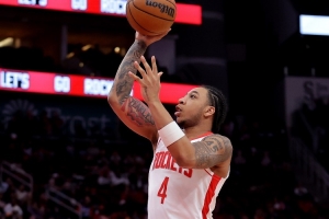 火媒：不知道火箭为何没有签下第15人 也未转正戴维森或克劳福德 配图