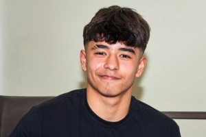 记者:拜仁17岁边锋卡多佐将首次入选一线队比赛名单 配图