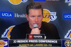 雷迪克:我们展现出了极强的韧性 打出很多出色表现&表现不错 配图