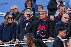 拉波尔塔:希望大家再次信任我和董事会,让快乐永驻巴萨球迷心中 配图